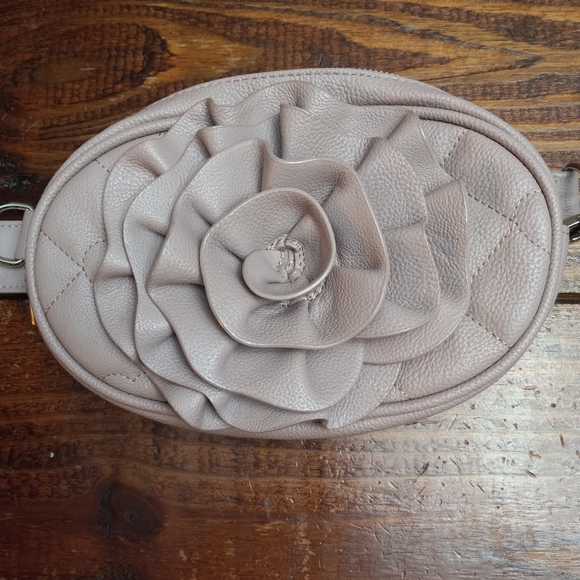 Betsey Johnson Handbags - Betsey Johnson purple flower fanny pack